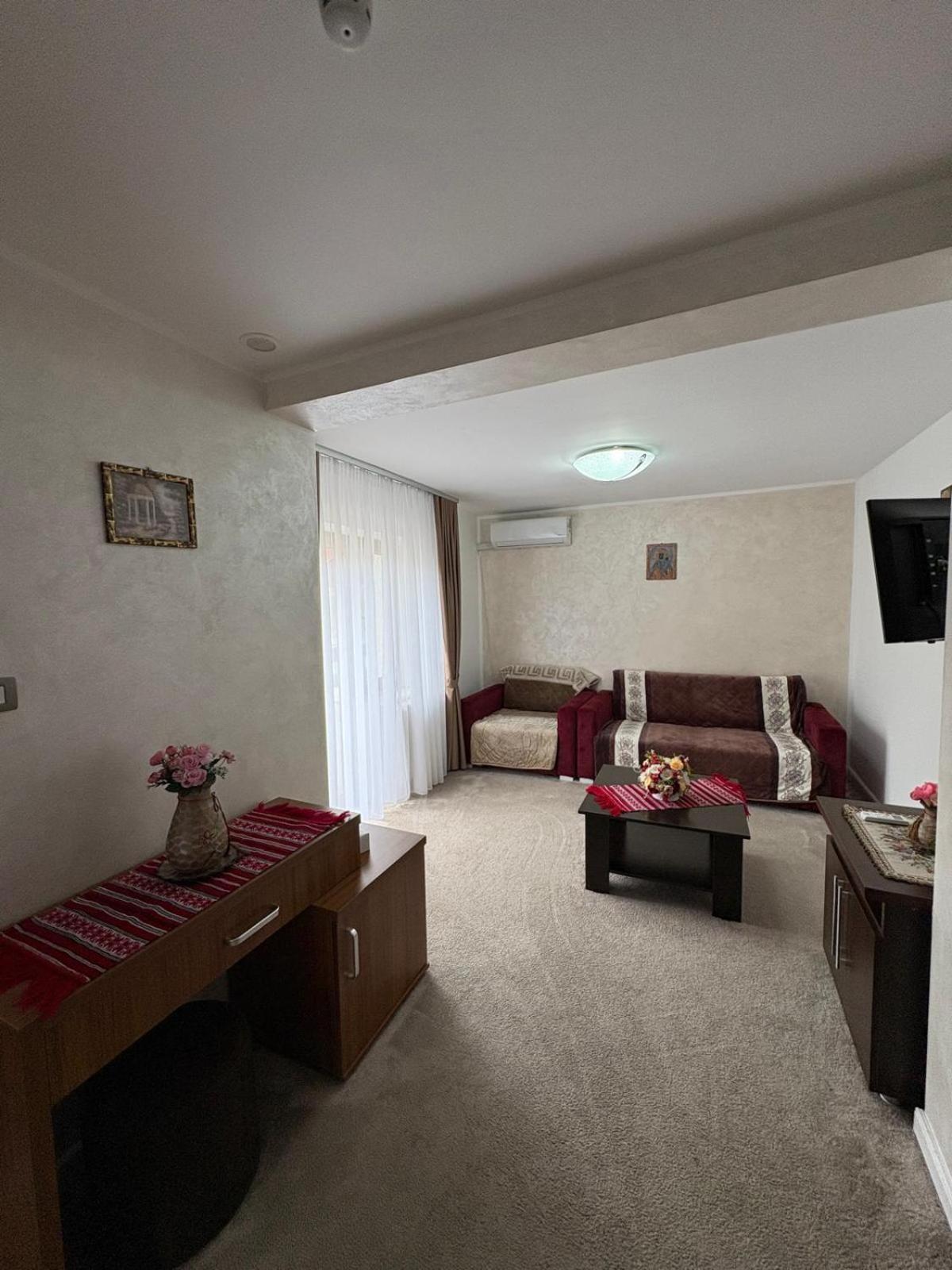 Pensiunea Andias Sucevita Exterior photo